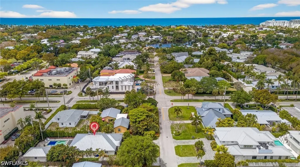 740 5th Avenue N Naples FL 34102
