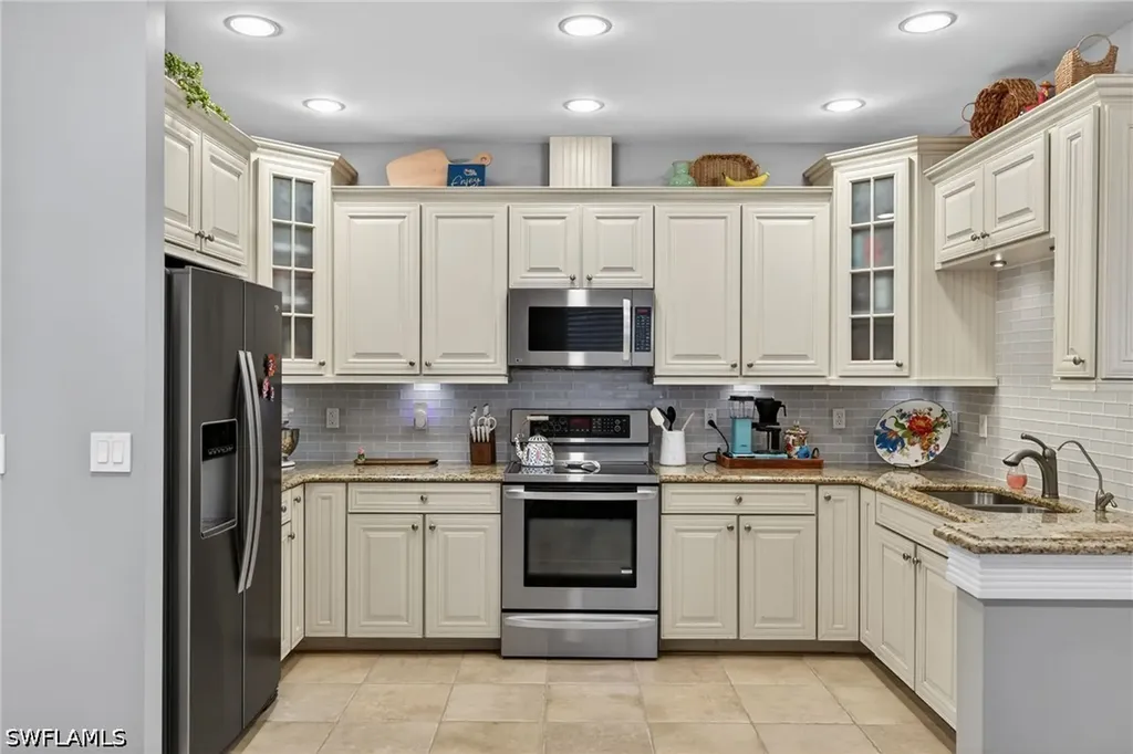 740 5th Avenue N Naples FL 34102