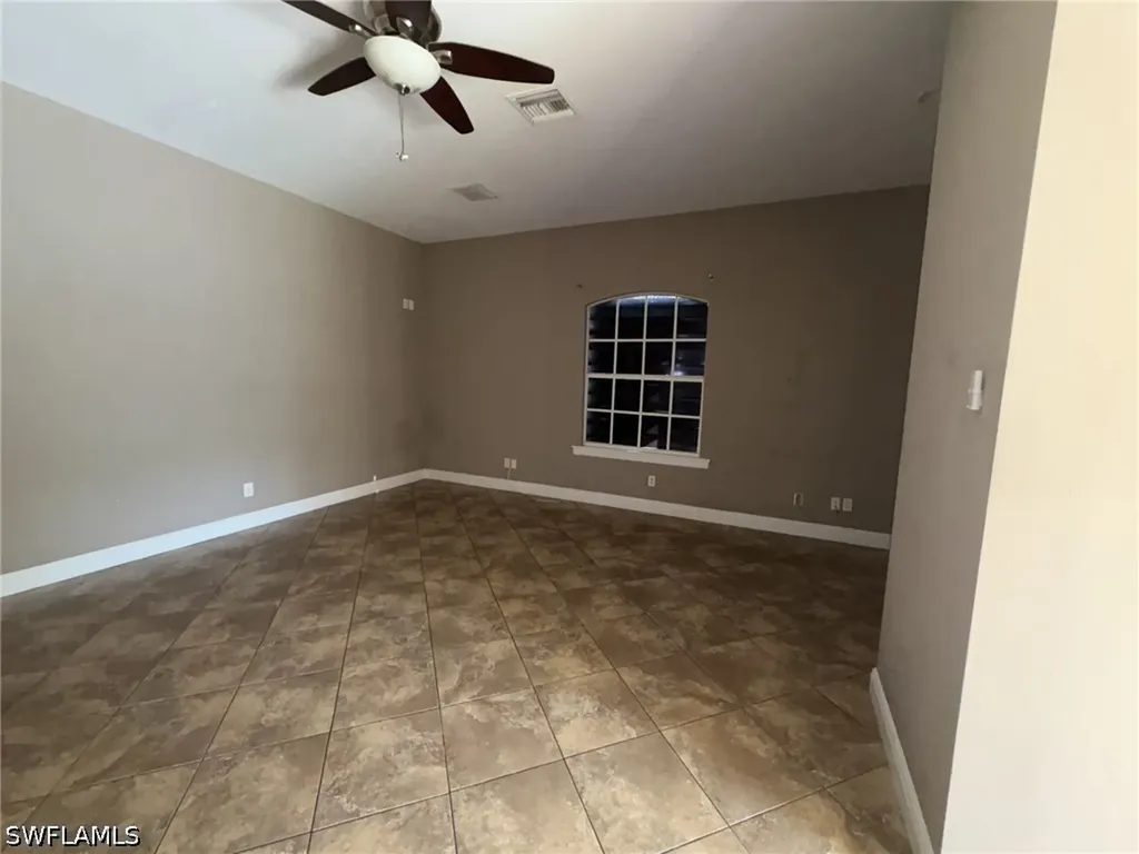 141 18th Avenue NE Naples FL 34120