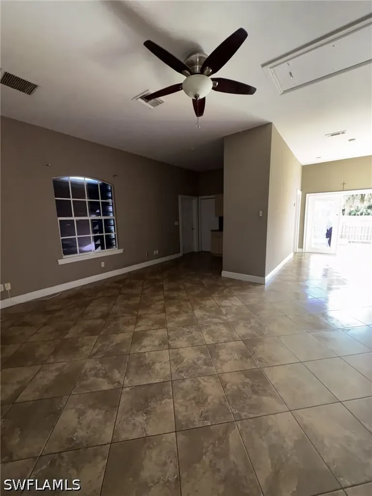141 18th Avenue NE Naples FL 34120