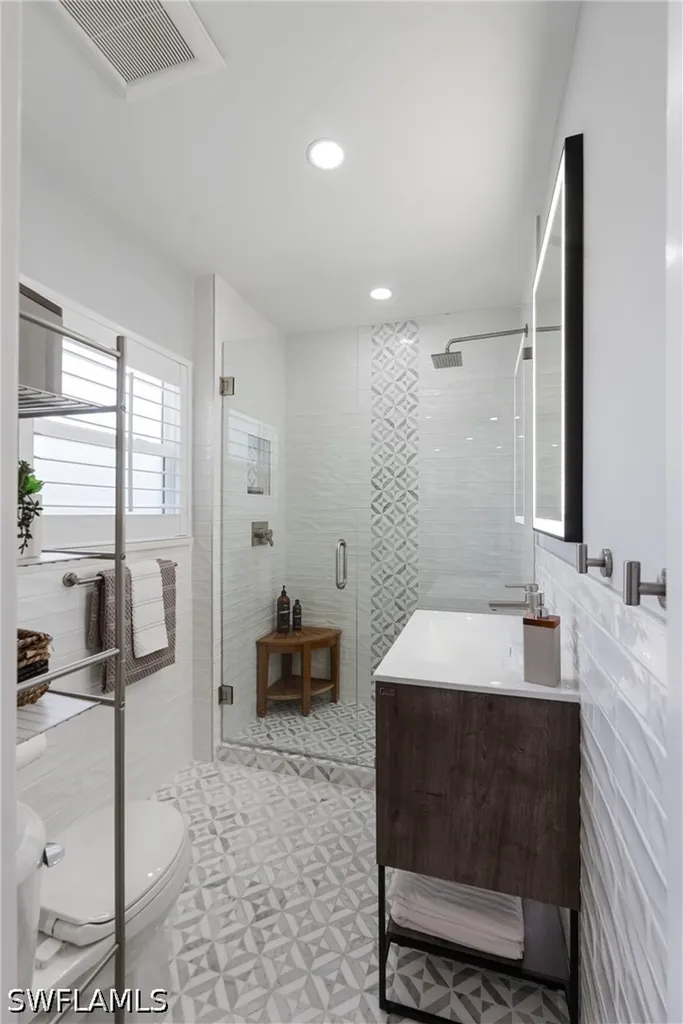 221 8th Avenue S Naples FL 34102