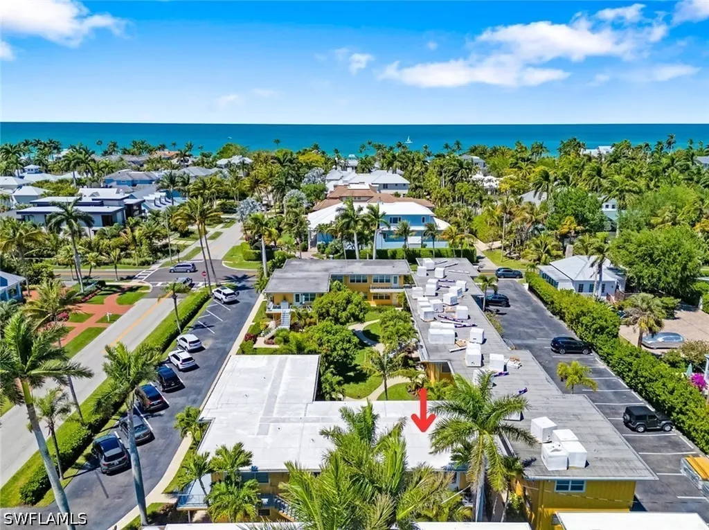 221 8th Avenue S Naples FL 34102
