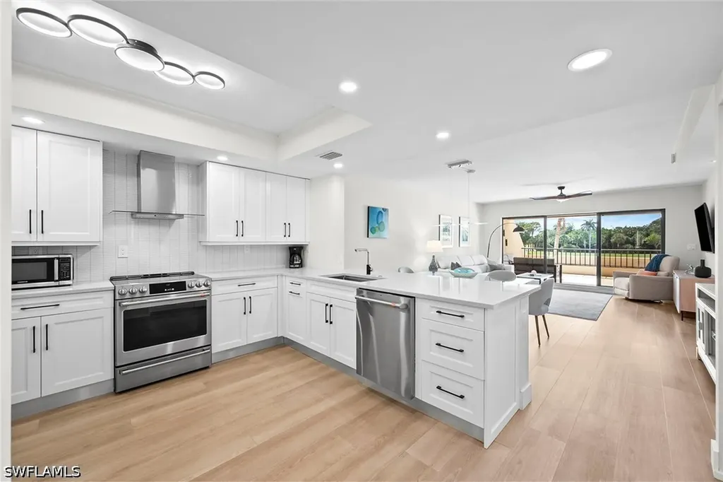 6360 Pelican Bay Boulevard Naples FL 34108