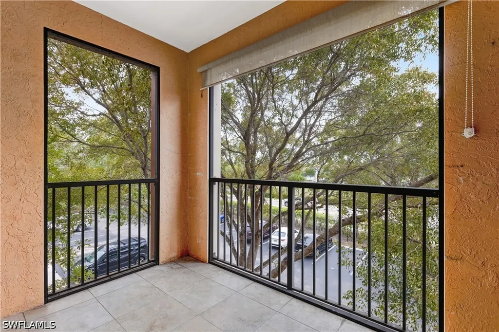 1105 Reserve Court Naples FL 34105