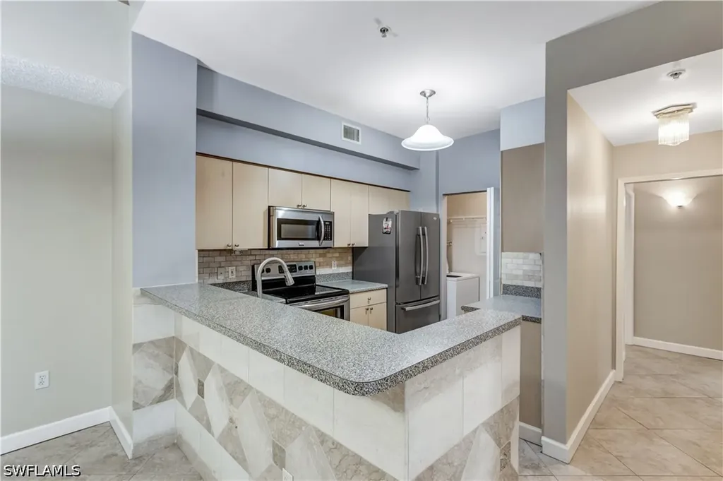 1105 Reserve Court Naples FL 34105