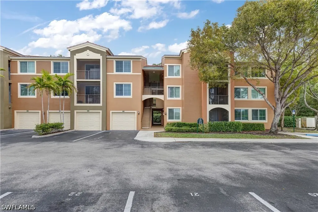 1105 Reserve Court Naples FL 34105
