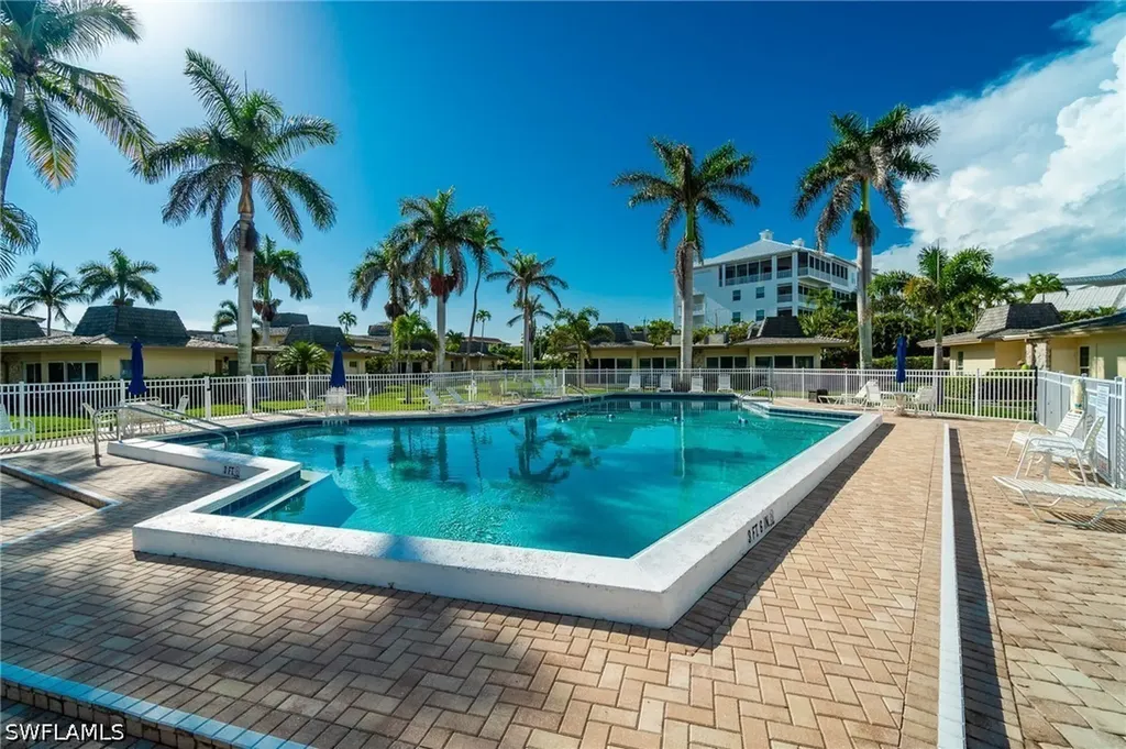 1215 Edington Place Marco Island FL 34145