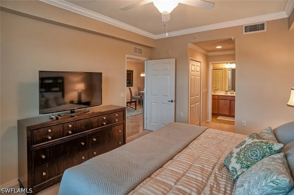 9727 Acqua Court Naples FL 34113