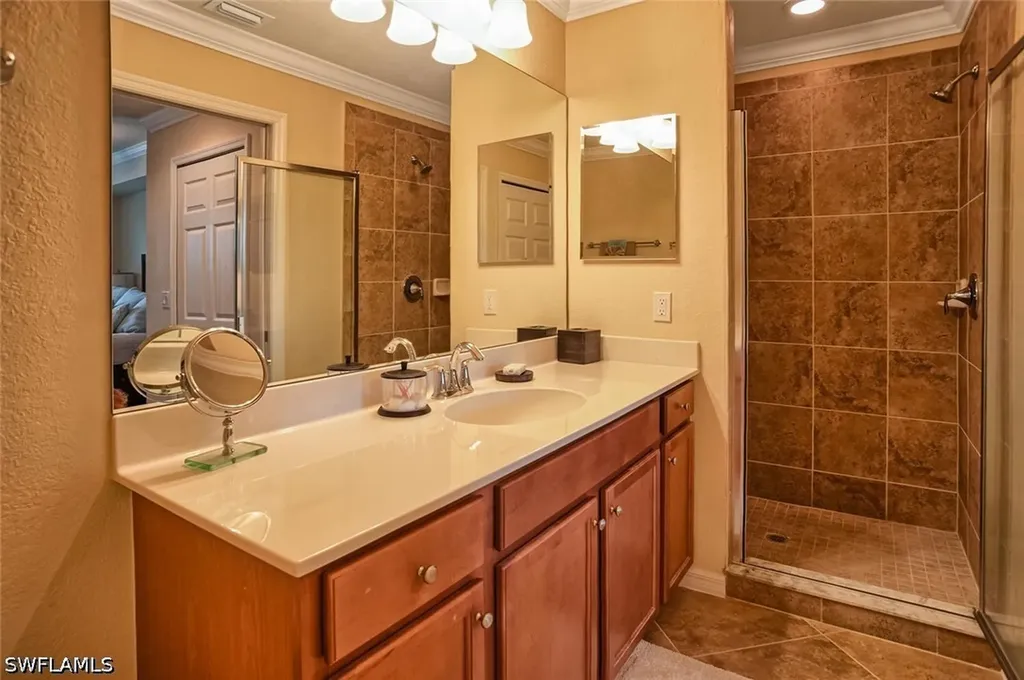 9727 Acqua Court Naples FL 34113