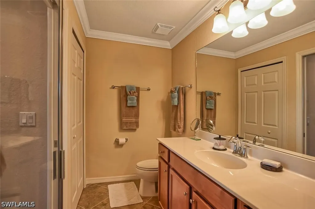 9727 Acqua Court Naples FL 34113