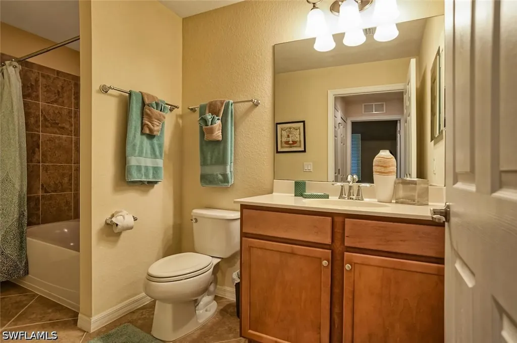 9727 Acqua Court Naples FL 34113