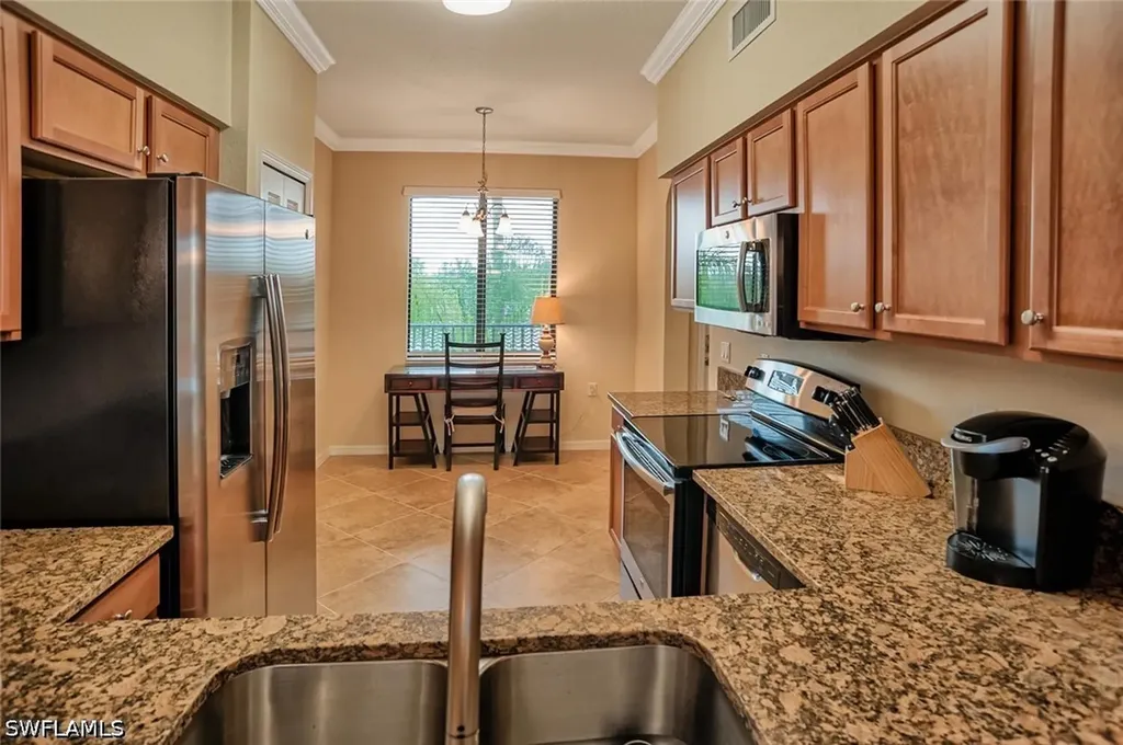 9727 Acqua Court Naples FL 34113