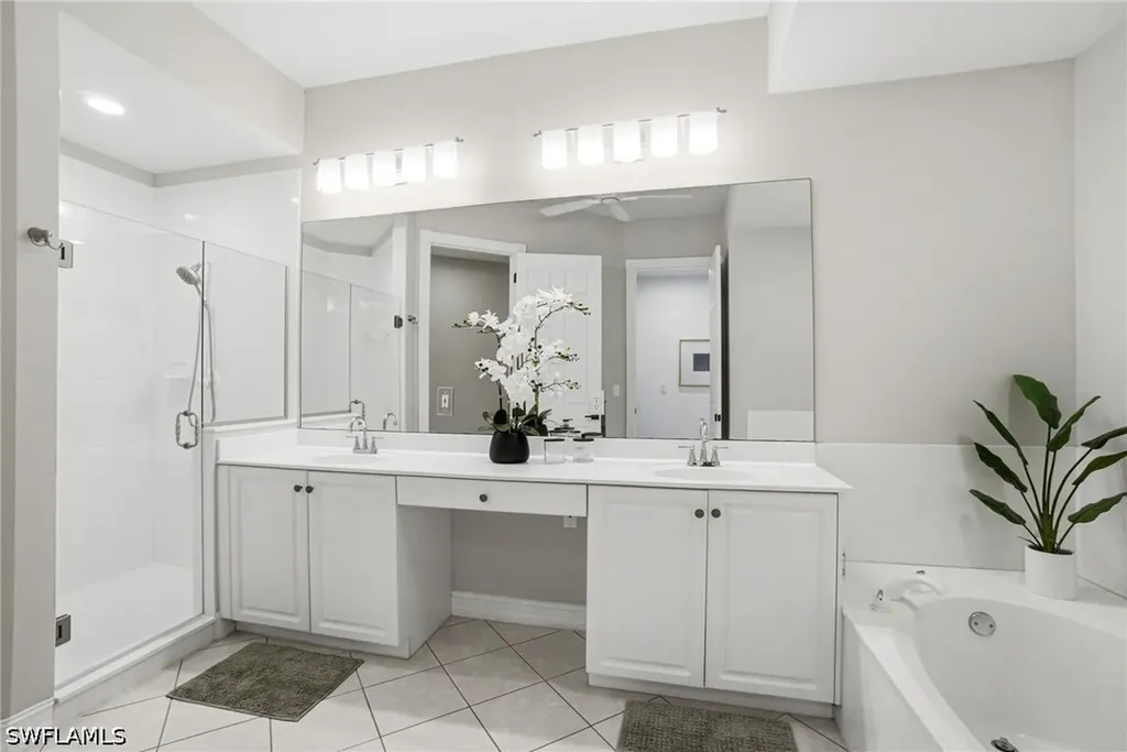 1835 Les Chateaux Boulevard Naples FL 34109