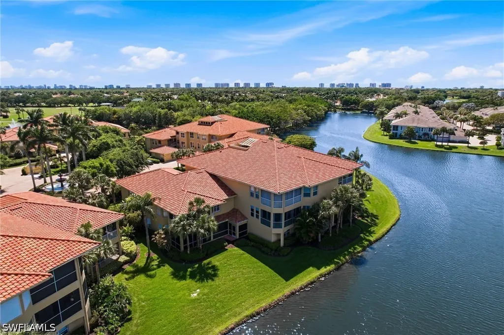 1835 Les Chateaux Boulevard Naples FL 34109