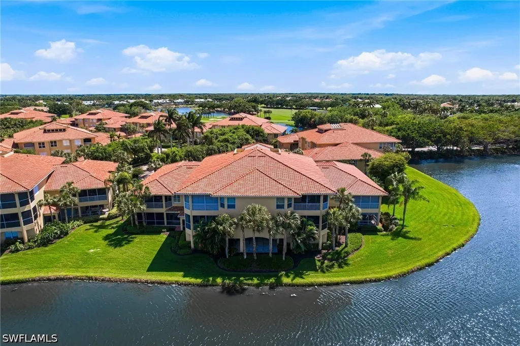 1835 Les Chateaux Boulevard Naples FL 34109