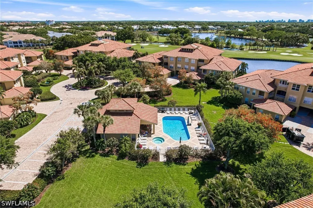 1835 Les Chateaux Boulevard Naples FL 34109