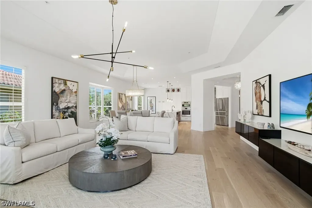 1835 Les Chateaux Boulevard Naples FL 34109