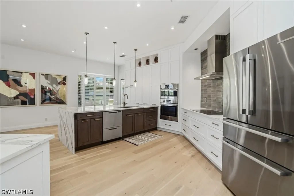 1835 Les Chateaux Boulevard Naples FL 34109