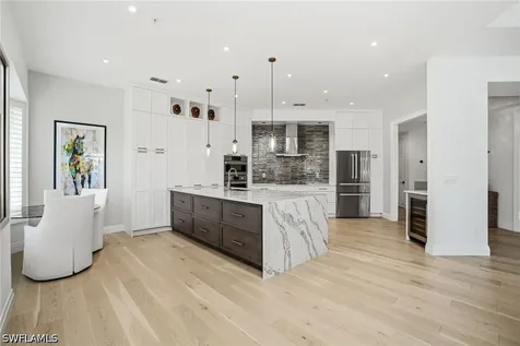 1835 Les Chateaux Boulevard Naples FL 34109