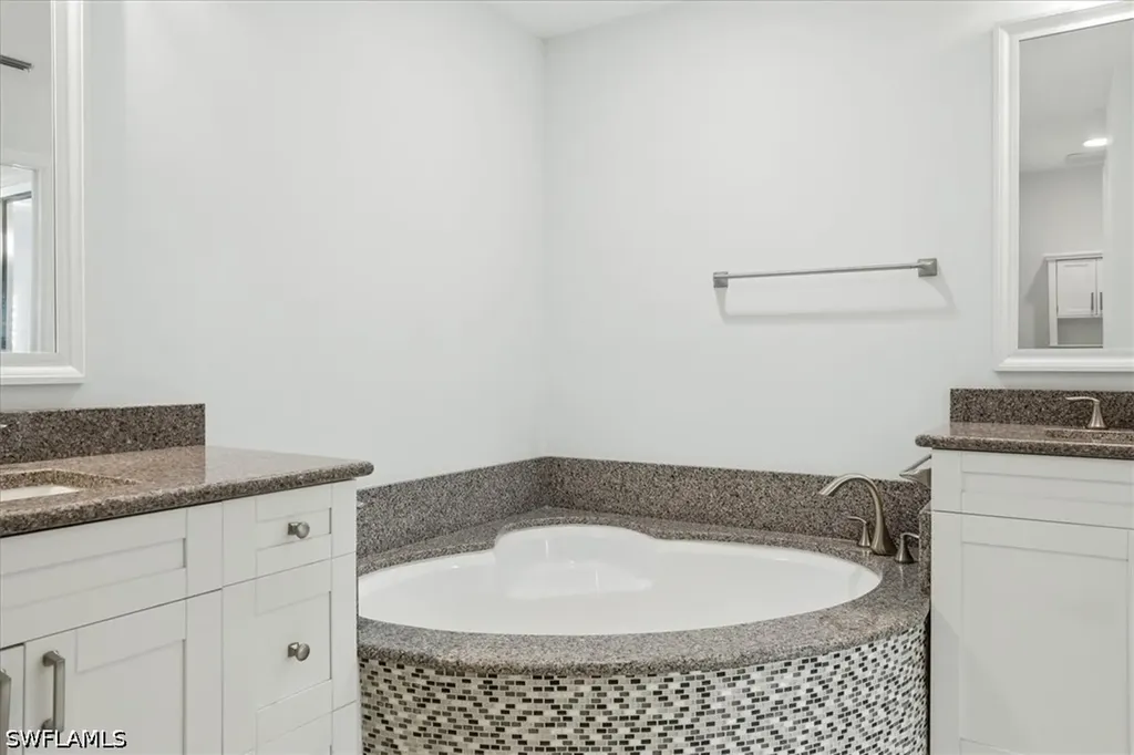 6210 Reserve Circle Naples FL 34119