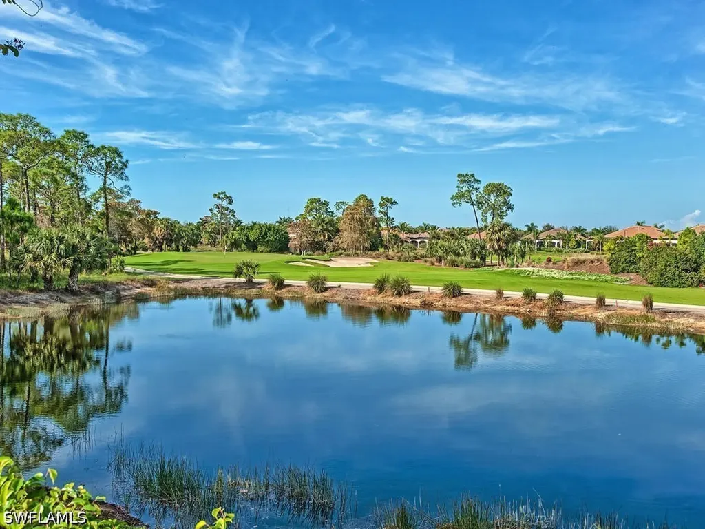 2850 Aviamar Circle Naples FL 34114