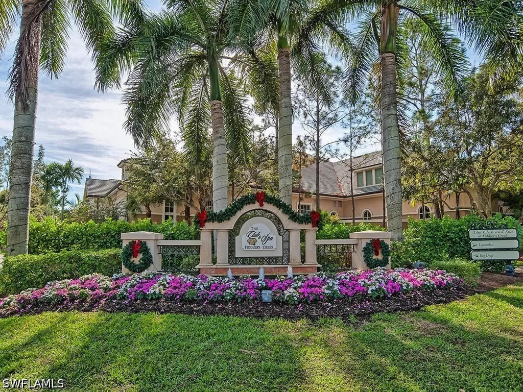2850 Aviamar Circle Naples FL 34114