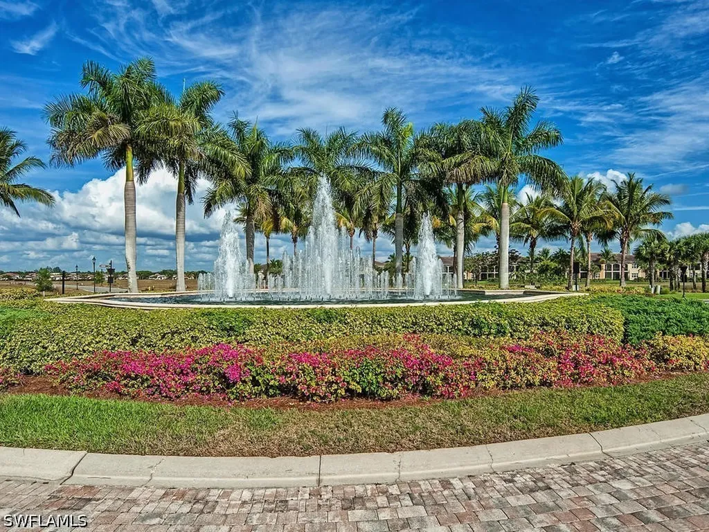 2850 Aviamar Circle Naples FL 34114