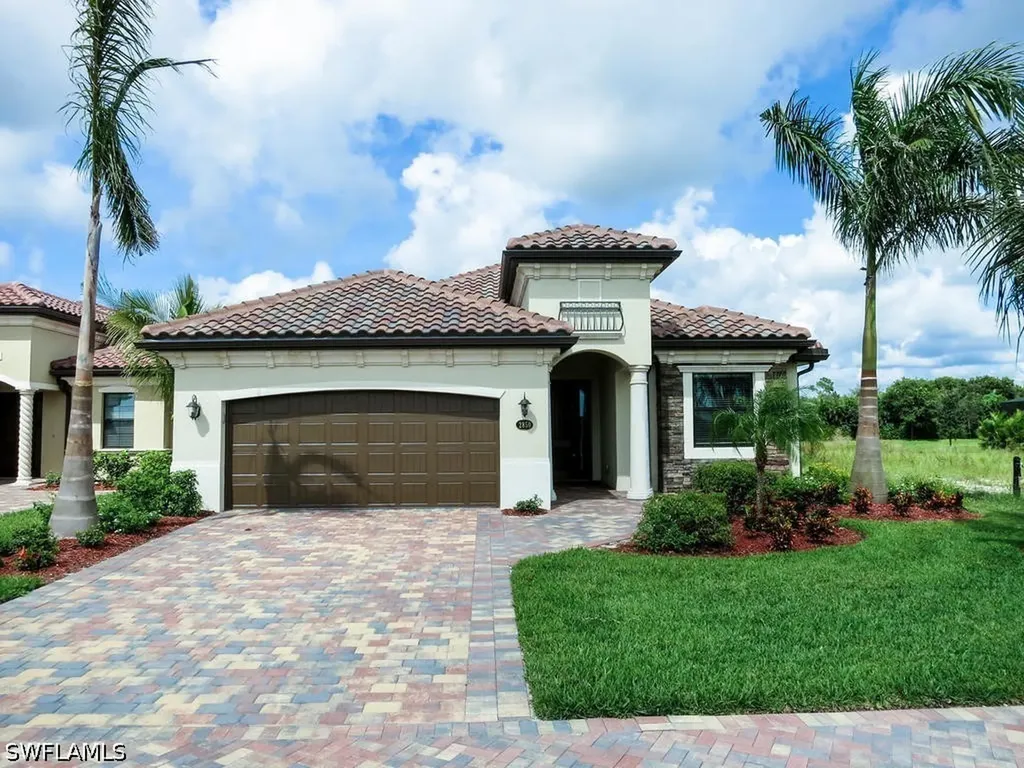 2850 Aviamar Circle Naples FL 34114