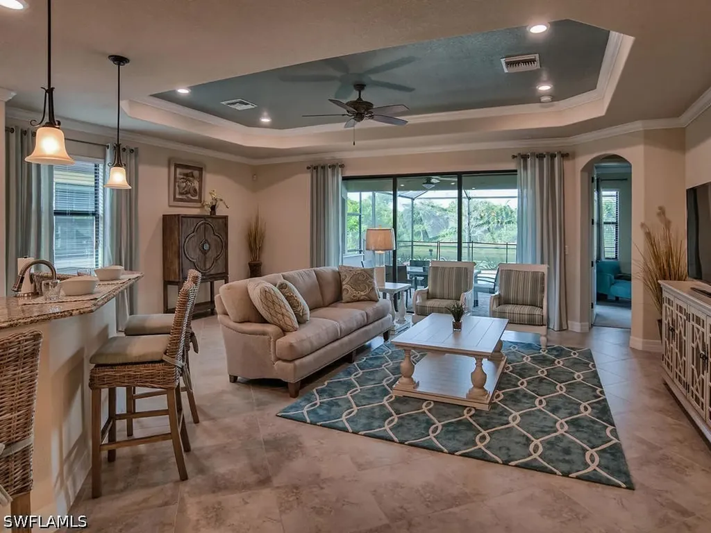 2850 Aviamar Circle Naples FL 34114