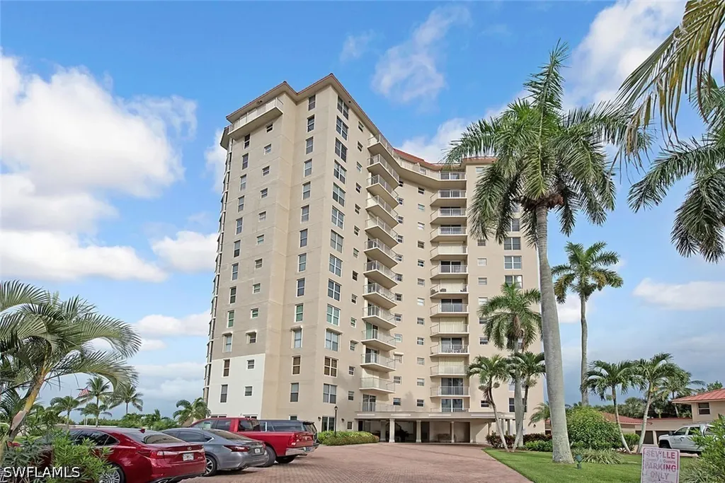 10701 Gulf Shore Drive Naples FL 34108