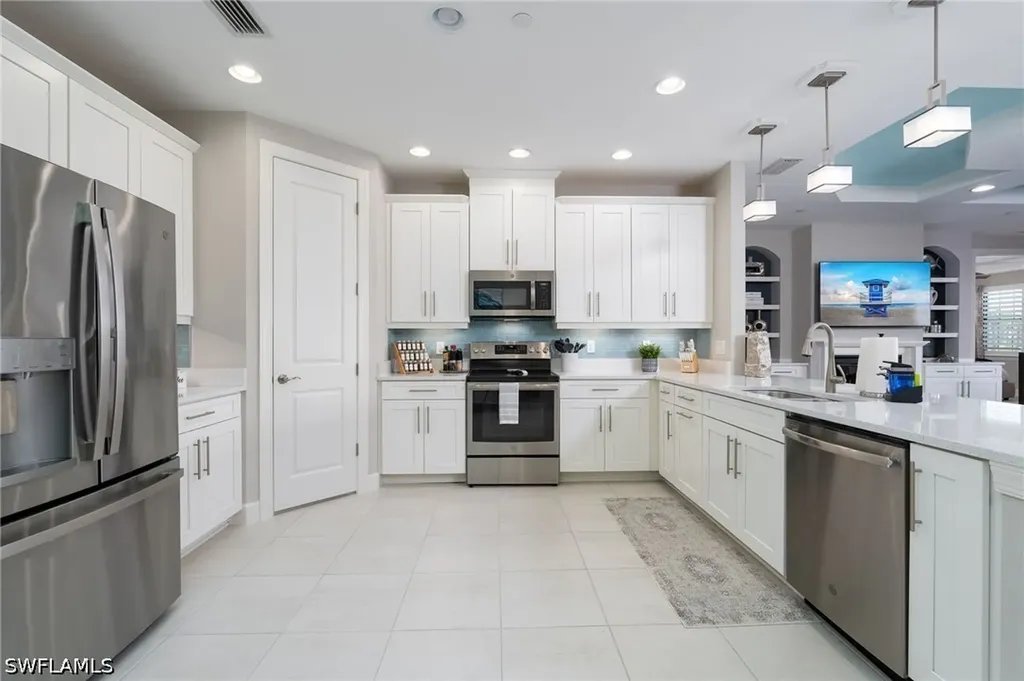 9650 Montelanico Loop Naples FL 34119
