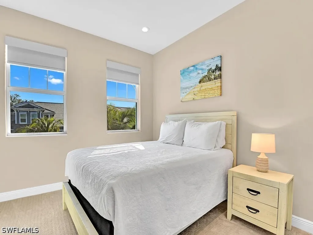 2561 Seychelles Drive Naples FL 34112