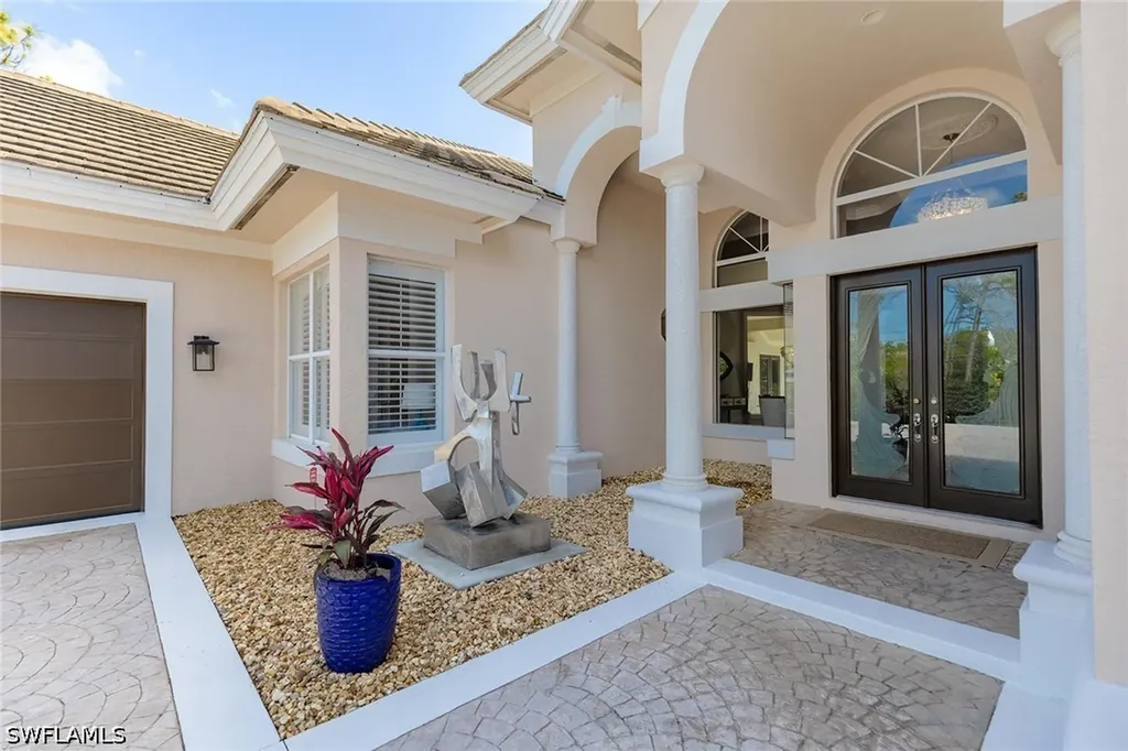 6656 Trail Boulevard Naples FL 34108