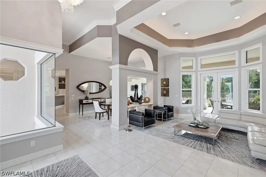 6656 Trail Boulevard Naples FL 34108