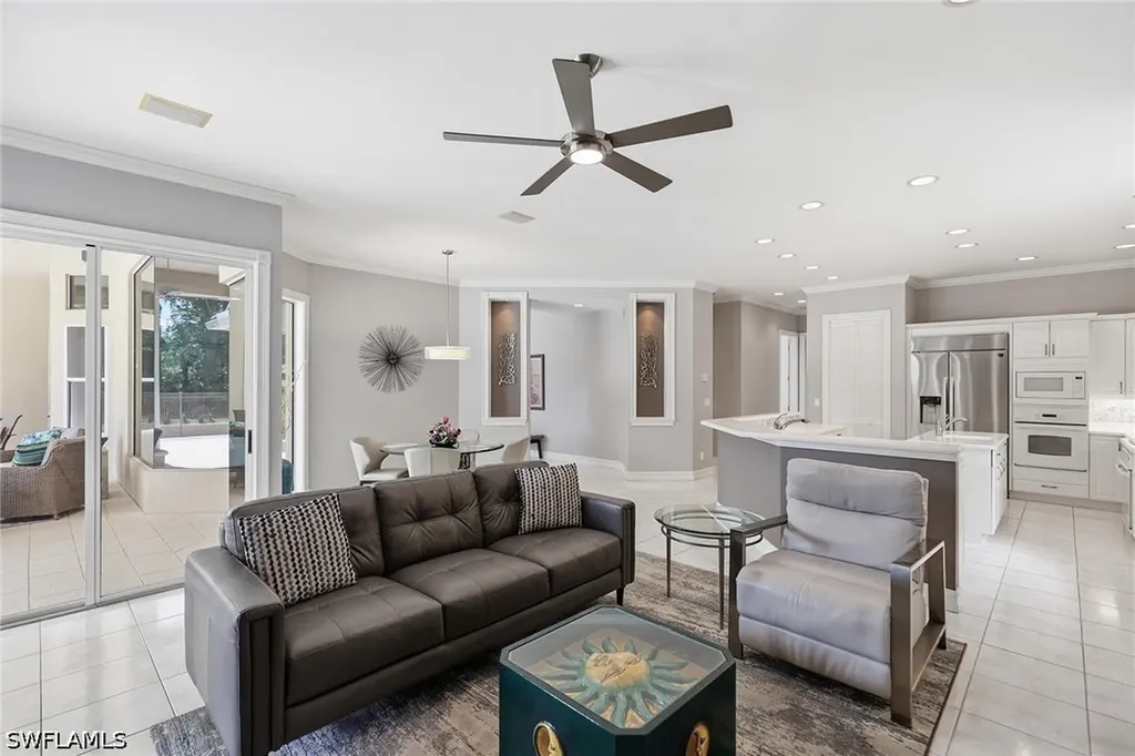 6656 Trail Boulevard Naples FL 34108