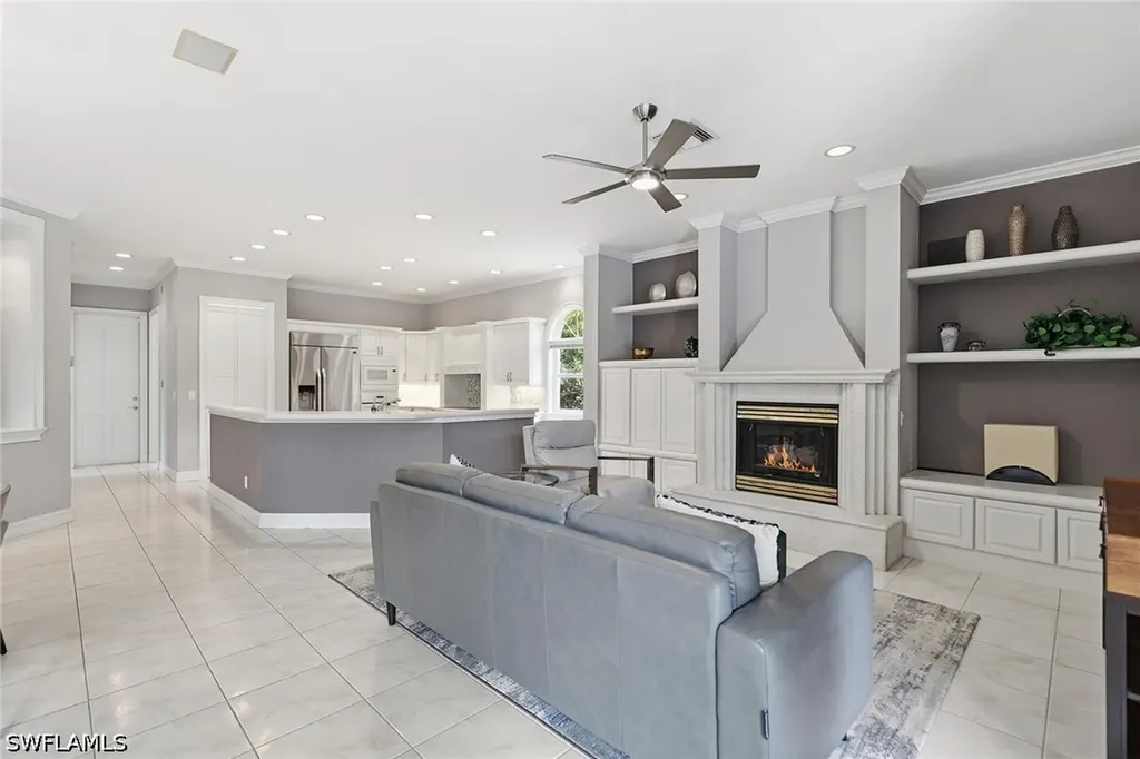 6656 Trail Boulevard Naples FL 34108
