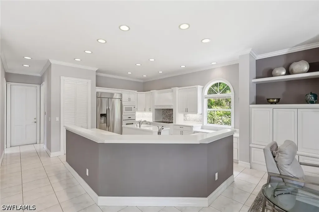 6656 Trail Boulevard Naples FL 34108
