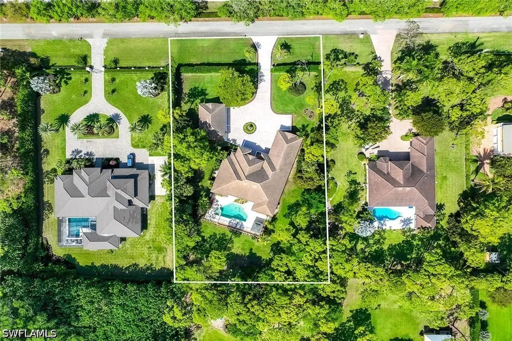 6656 Trail Boulevard Naples FL 34108