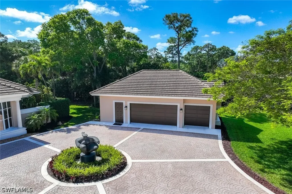 6656 Trail Boulevard Naples FL 34108