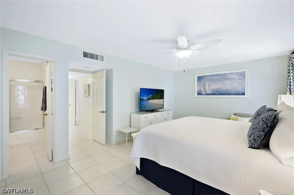 286 4th Street S Naples FL 34102