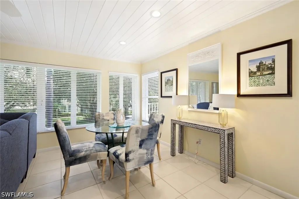 286 4th Street S Naples FL 34102