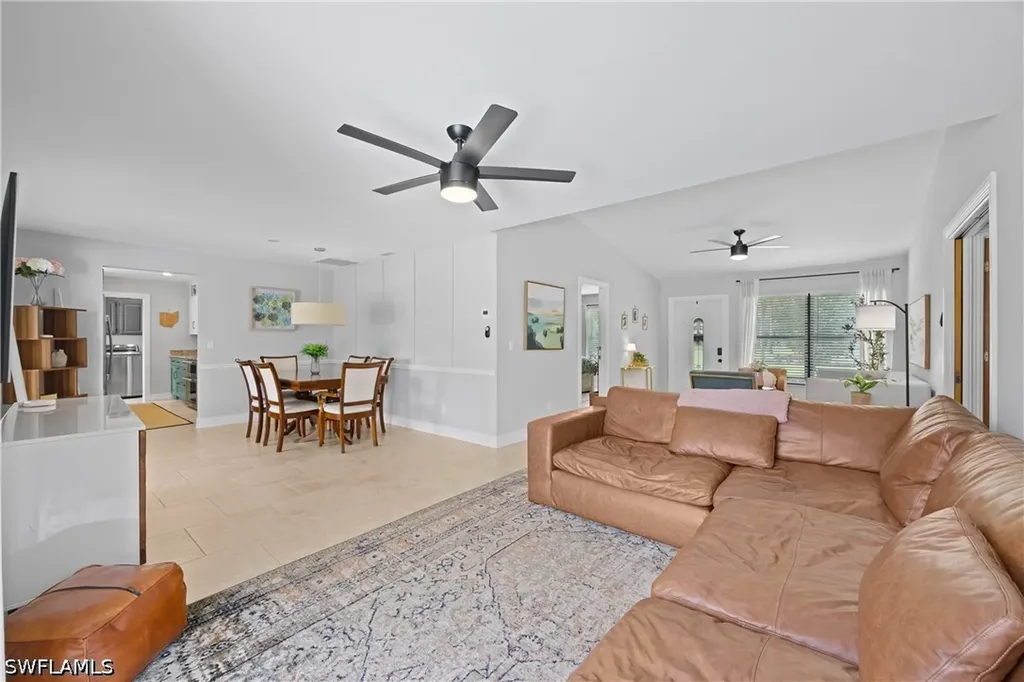 3277 5th Avenue NW Naples FL 34120