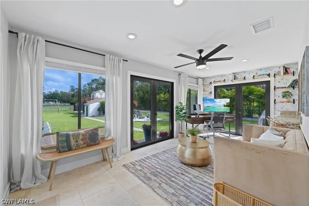 3277 5th Avenue NW Naples FL 34120