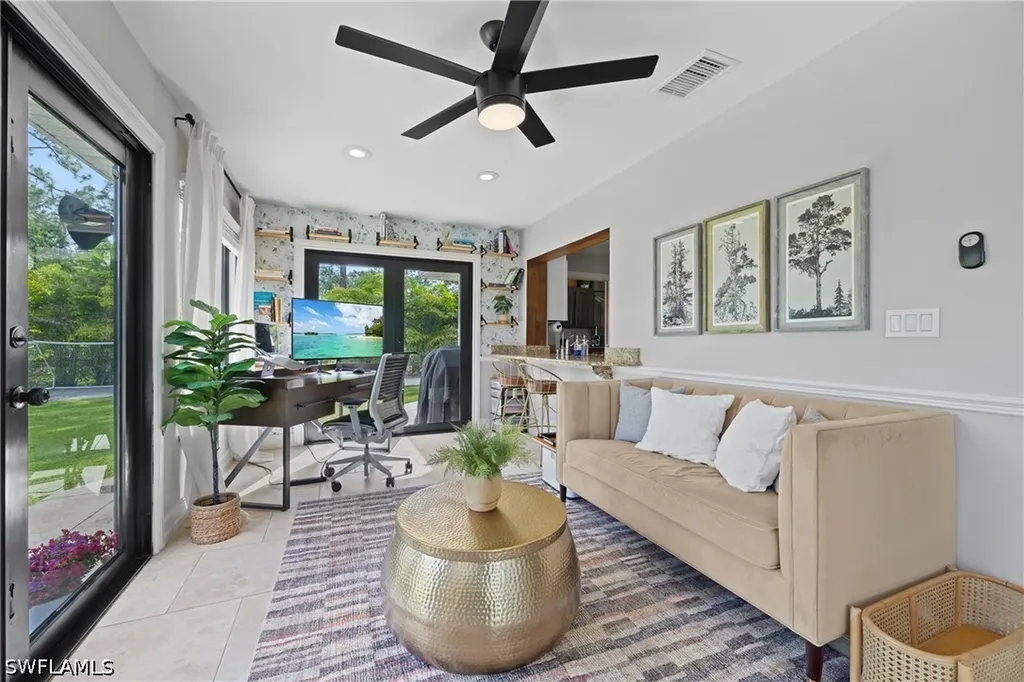 3277 5th Avenue NW Naples FL 34120