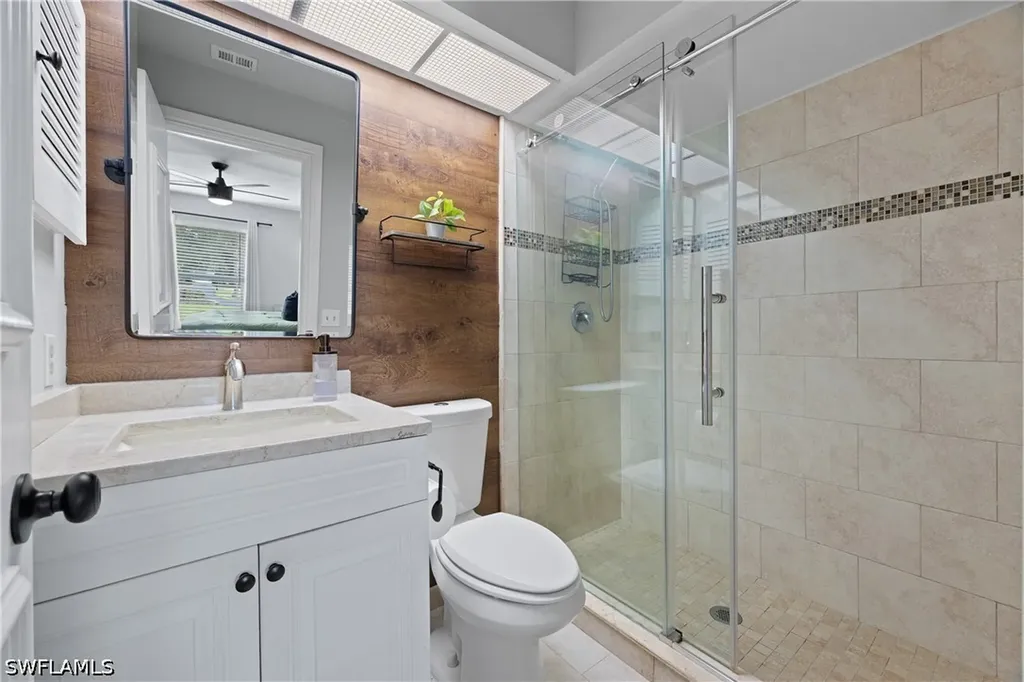 3277 5th Avenue NW Naples FL 34120
