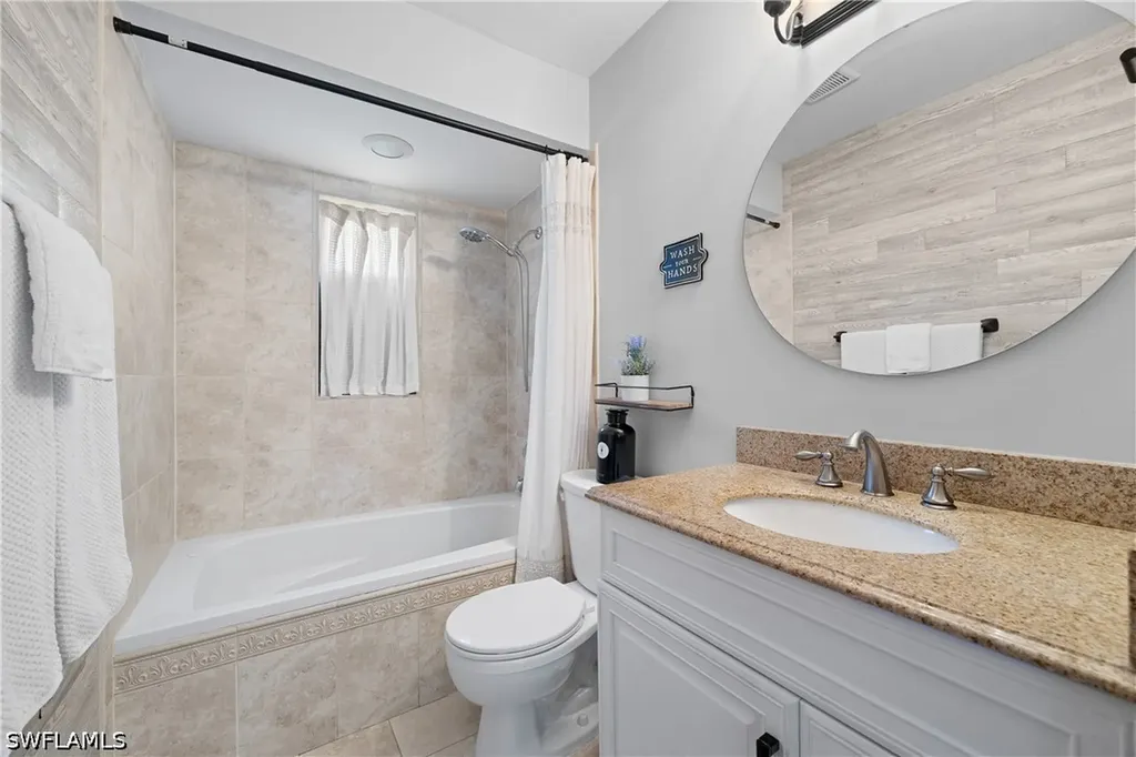 3277 5th Avenue NW Naples FL 34120