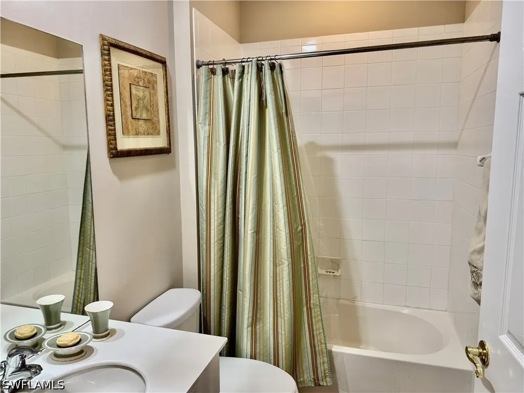 1390 Sweetwater Cove Naples FL 34110