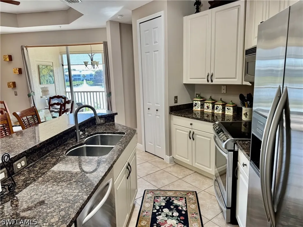 1390 Sweetwater Cove Naples FL 34110