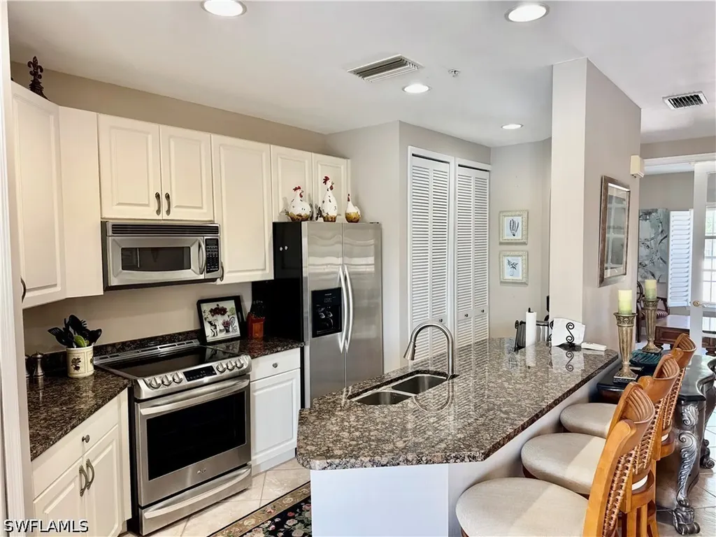 1390 Sweetwater Cove Naples FL 34110