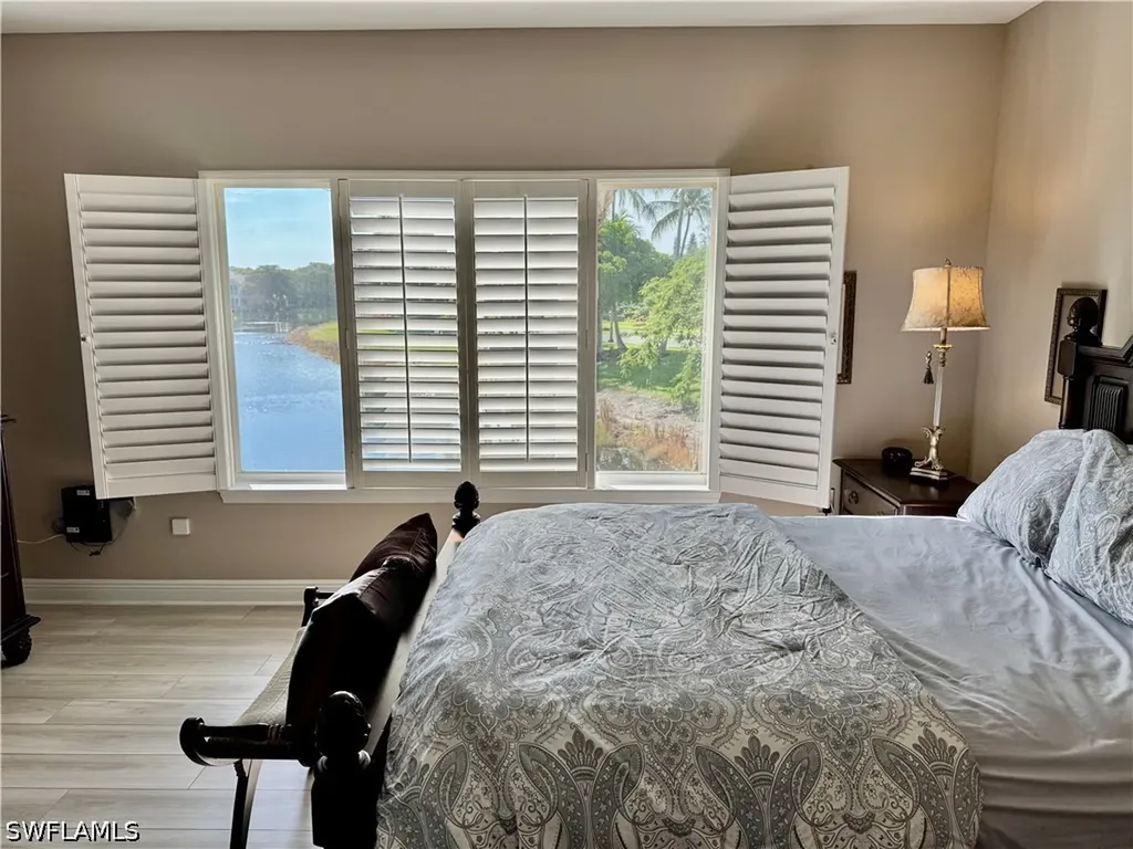 1390 Sweetwater Cove Naples FL 34110